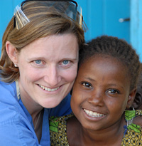 Sharon Knight with a friend in Niger.
