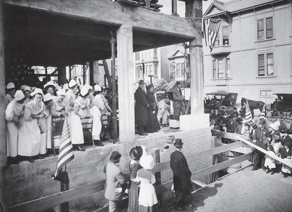 Laying cornerstone, Hellman Building, 2200 Post St., August 1912