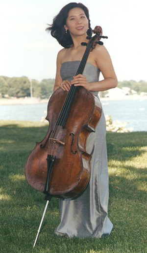 Cellist Angela Lee