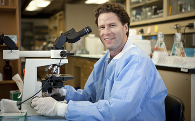 UCSF neurologist William Seeley, MD, has been named a 2011 MacArthur Fellow.