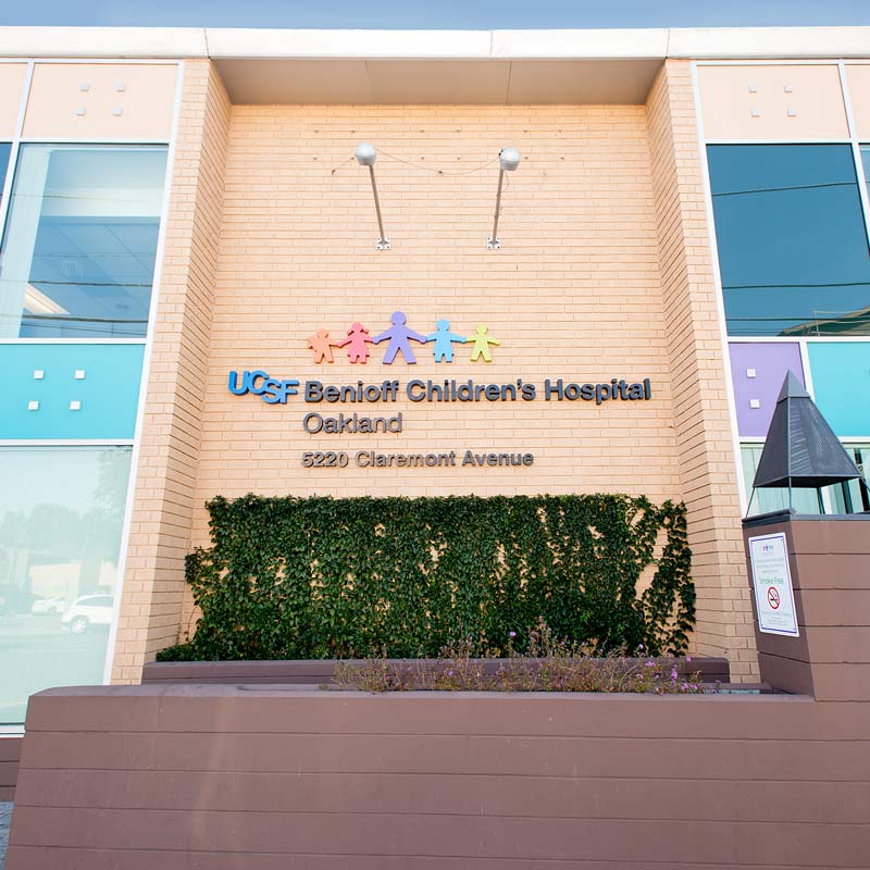 An exterior shot of UCSF Benioff Children's Hospital Oakland