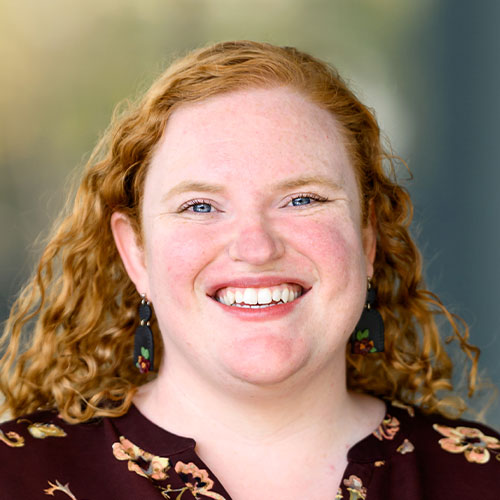 Headshot of Deanna Halliday.