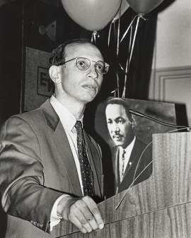 Dan Lowenstein receives the UCSF Dr. Martin Luther King Jr. Award in 1998.