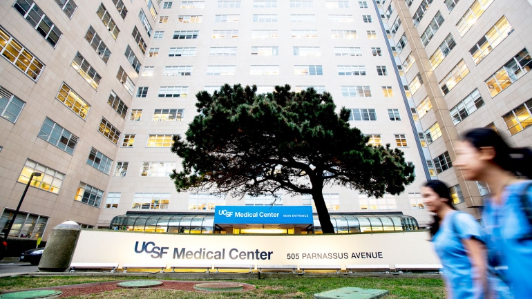 exterior of UCSF Medical Center at Parnassus Heights