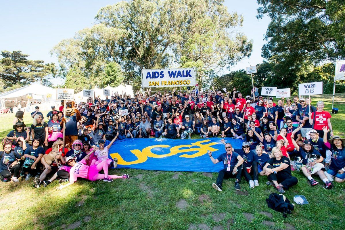 proup photo of UCSF AIDS Walk San Francisco participents