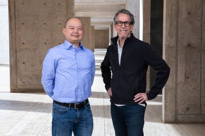 Ye Zheng (left) and Ronald Evans (right) of the Salk Institute