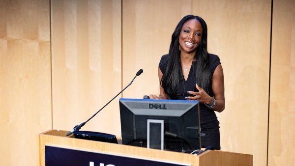 Nadine Burke Harris delivers lecture at UCSF