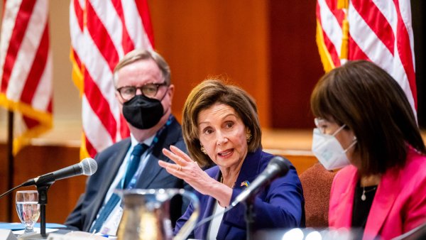 Sam Hawgood (left), Nancy Pelosi (center) and Jackie Speier (right) at a roundtable on women's health