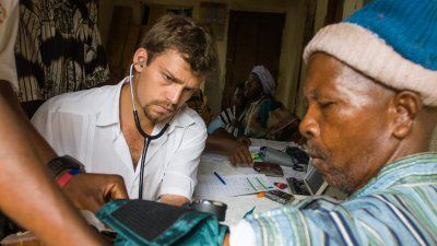 funding-needed-support-ucsf-researcher-helping-ebola-victims-west-africa.jpg