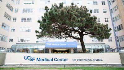 UCSF-Medical-Center-entrance.jpg
