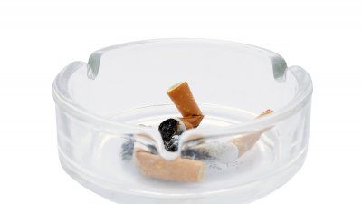 cigarettes-in-ash-tray2.jpg