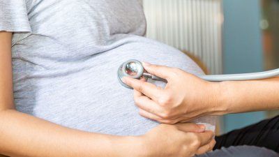 pregnant-woman-stethoscope.jpg