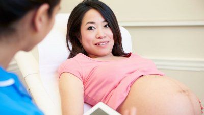 pregnant-woman-with-nurse.jpg
