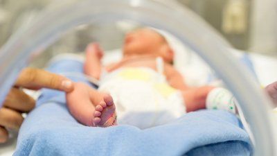 preterm-birth-newborn.jpg