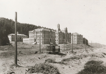 A historic photo of the original UCSF Parnassus location